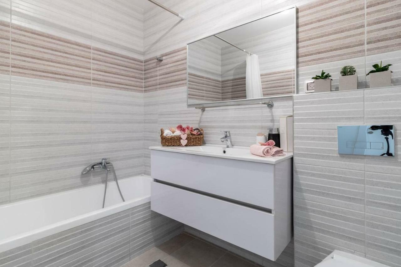 Modern 1Bdr In Central Area Jerusalem Exterior photo